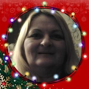 Meet your Posher, Debora